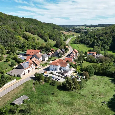 Exklusive Penthouse Wohnung, Nahe Zur Schweiz Apartment